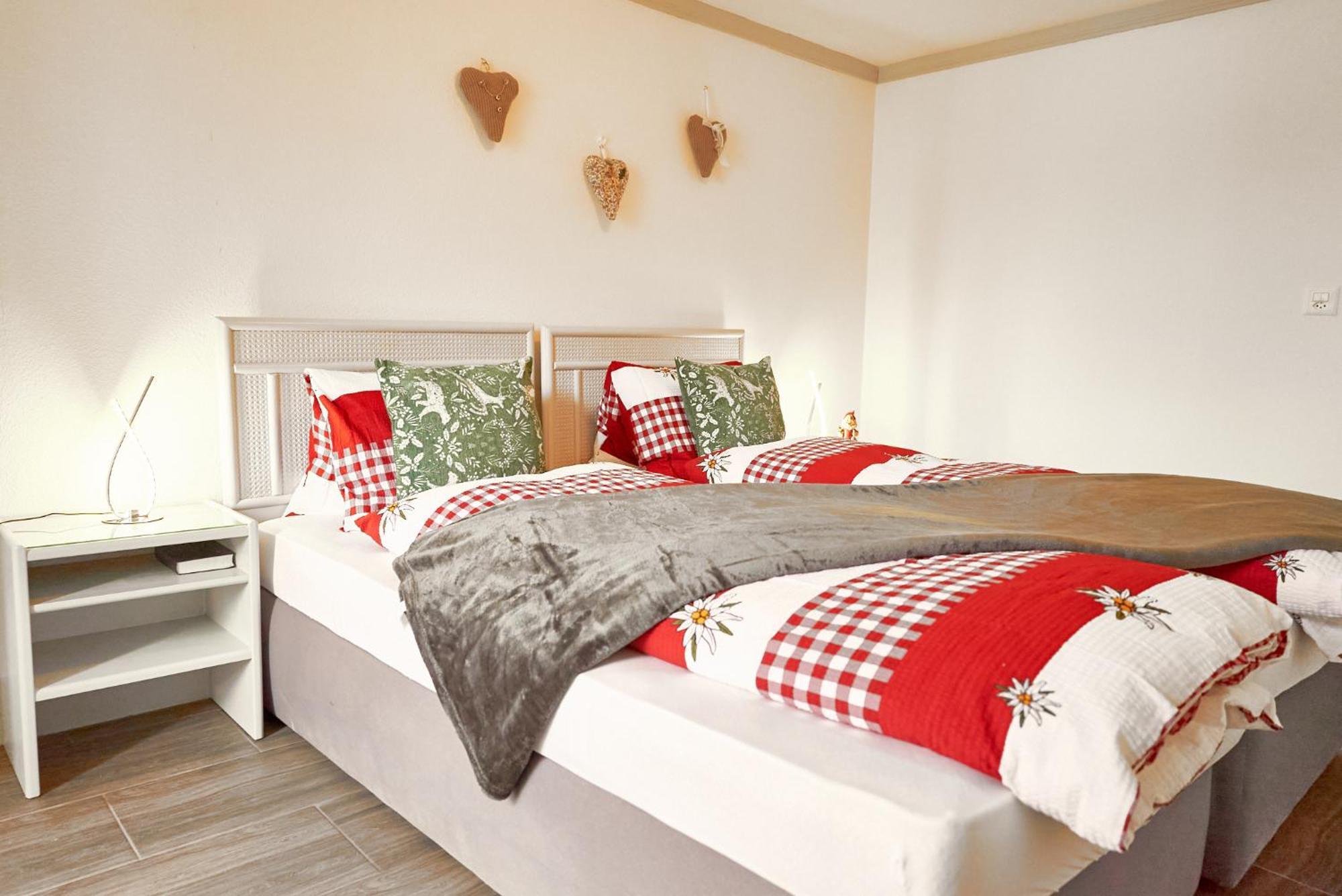 Double Room By Interlaken. Parking Darligen Ngoại thất bức ảnh